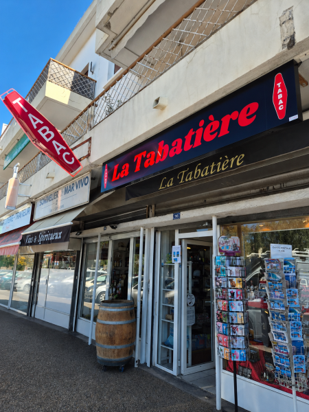 Fabrication et installation d’une enseigne lumineuse LED pour bureau de tabac à La Seyne-sur-Mer dans le Var par Décograph.
