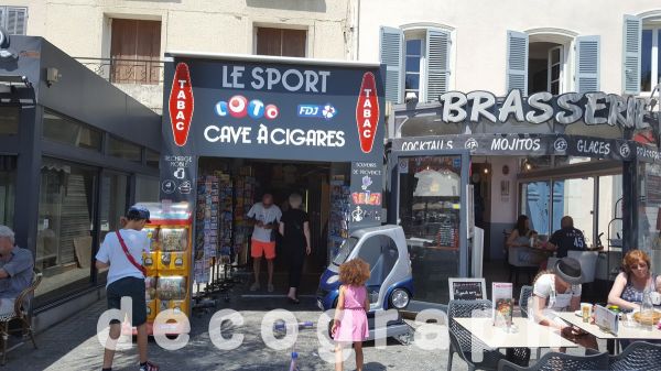 Vue d'ensemble devanture