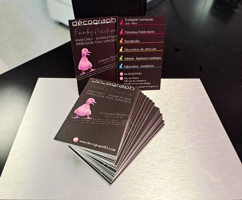 Cartes de visite haut de gamme avec finitions spéciales VAR