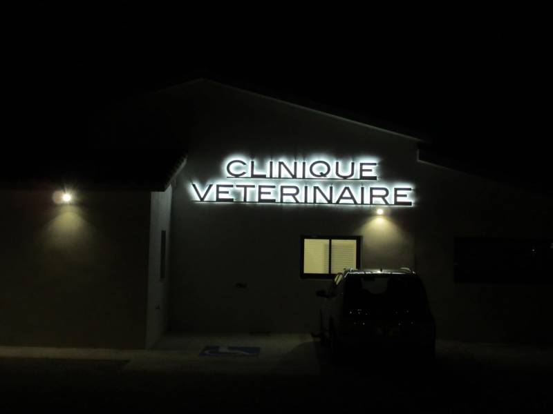 Lettres PVC rétro éclairées