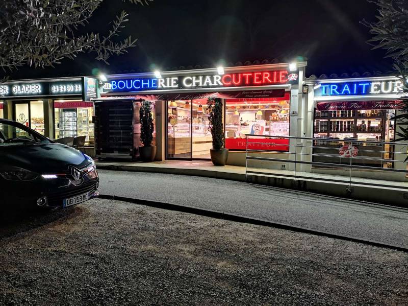 enseigne lumineuse à Sanary sur mer