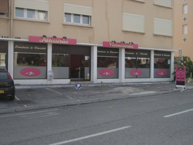 Fabrication et installation enseigne et agencement de vitrine à La Seyne sur Mer