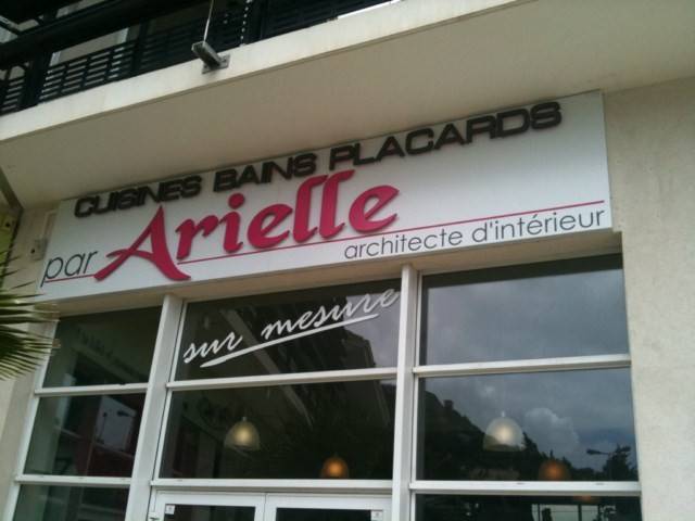 Enseigne lumineuse à leds