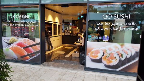 Habillage de la vitrine principale La valette