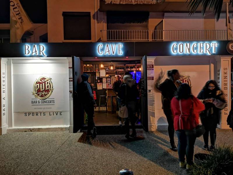 enseigne lumineuse Six Fours